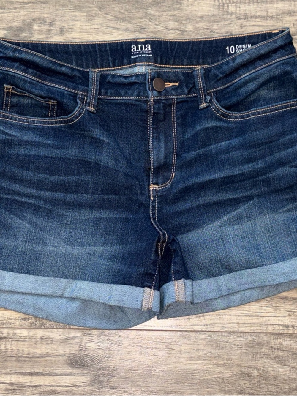 a.n.a Dark Wash Rolled-Hem Denim Shorts - Picture 2 of 3